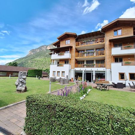 Hotel Nele Циано-ди-Фьемме Экстерьер фото