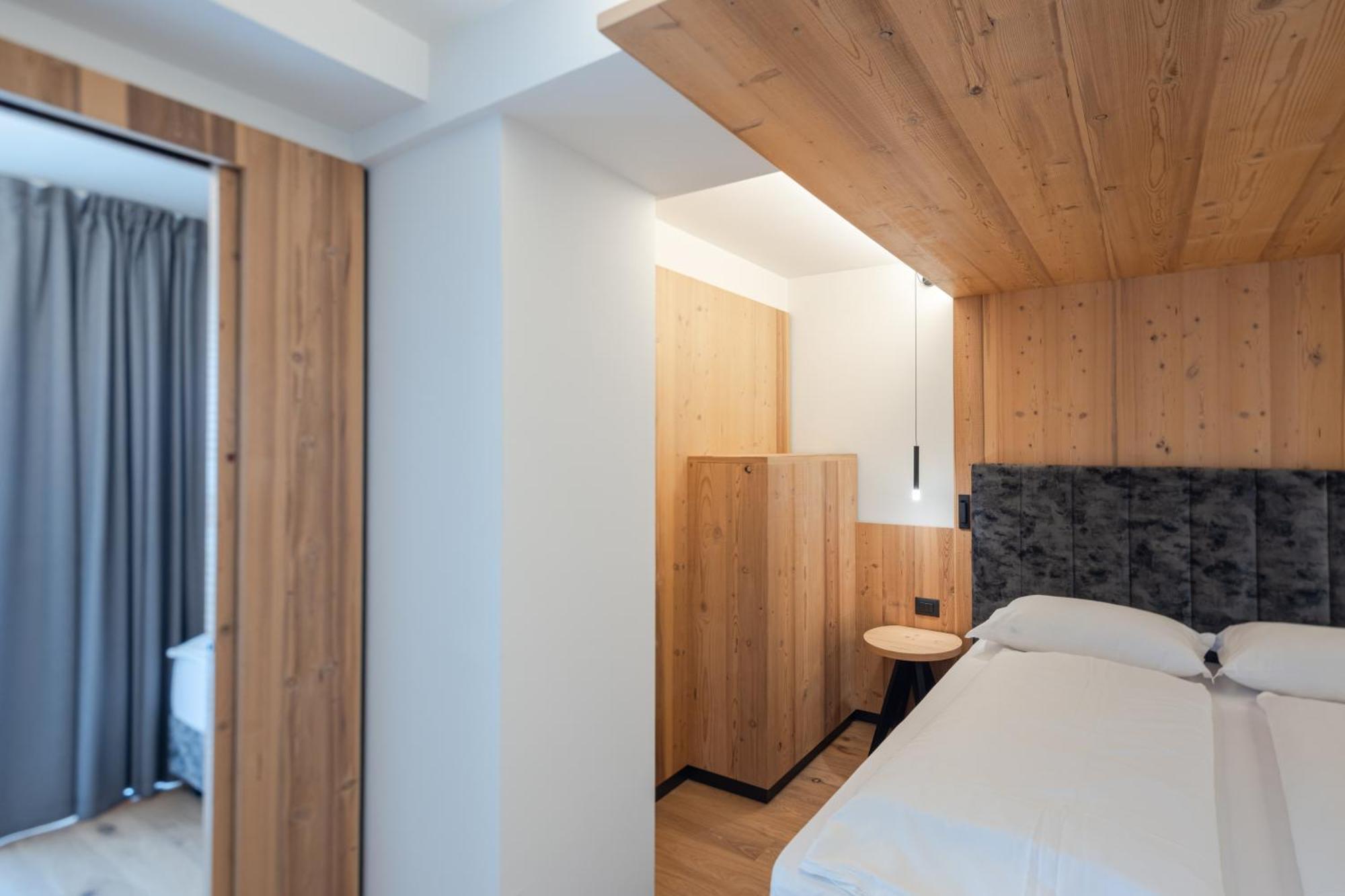 Hotel Nele Циано-ди-Фьемме Номер фото